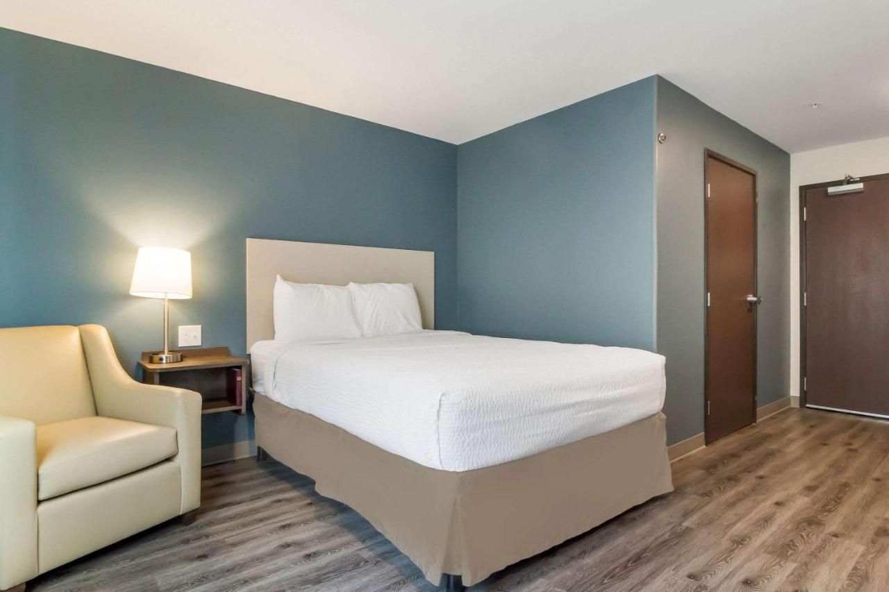 Woodspring Suites Lake Jackson Exterior photo